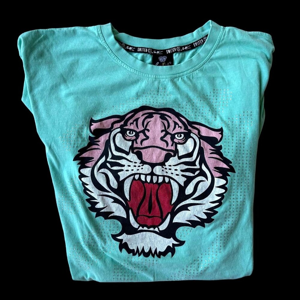 Switch Remarkable Limited Edition Tiger T Shirt  3XL  Aqua Crystal Accen…